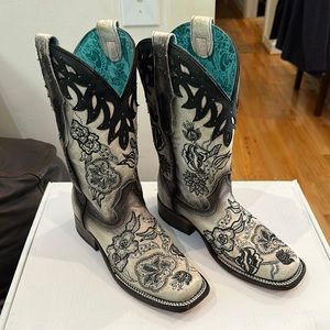 Corral black and white boots